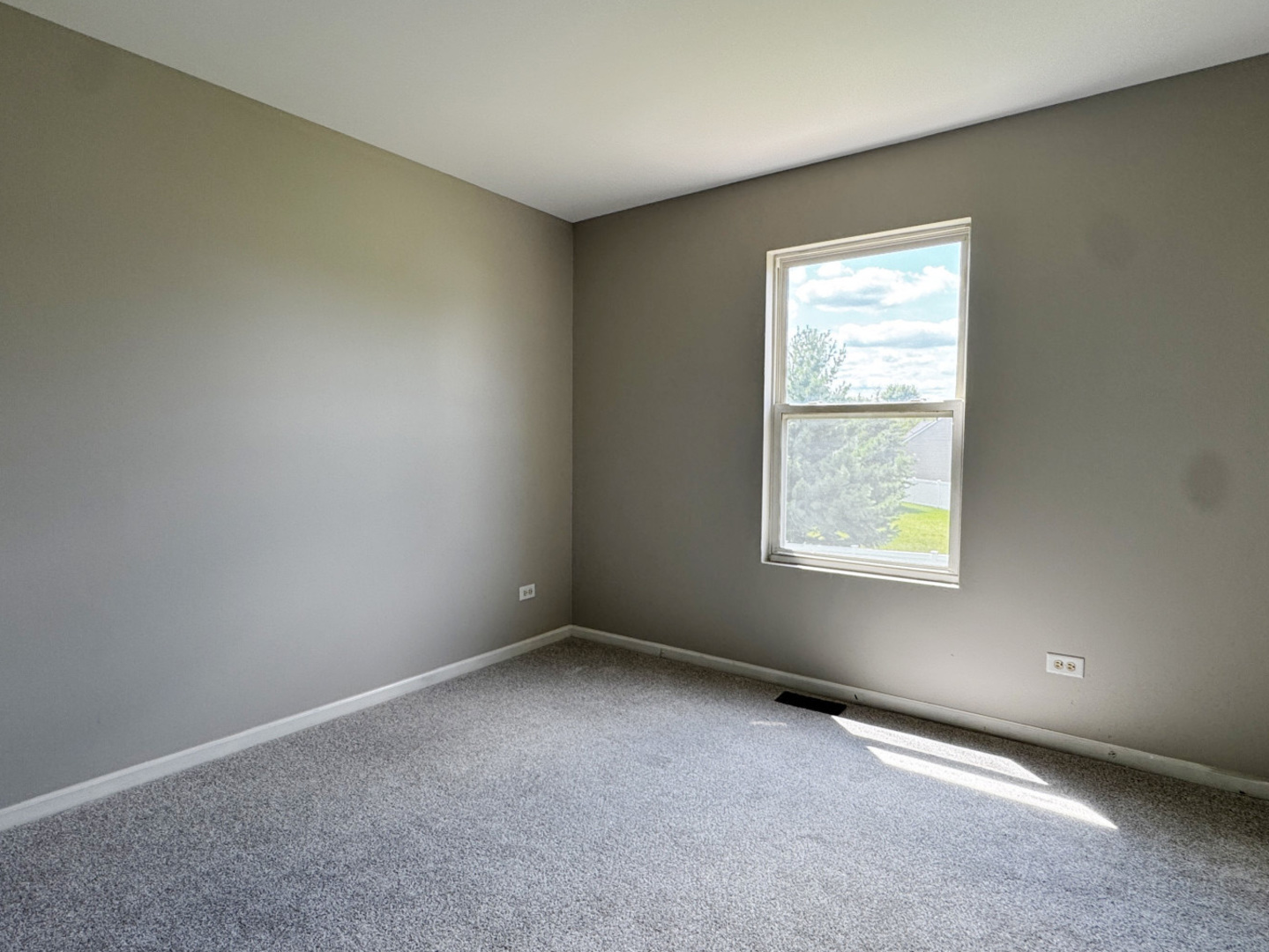 24319 Linden Lane Property Photo 19