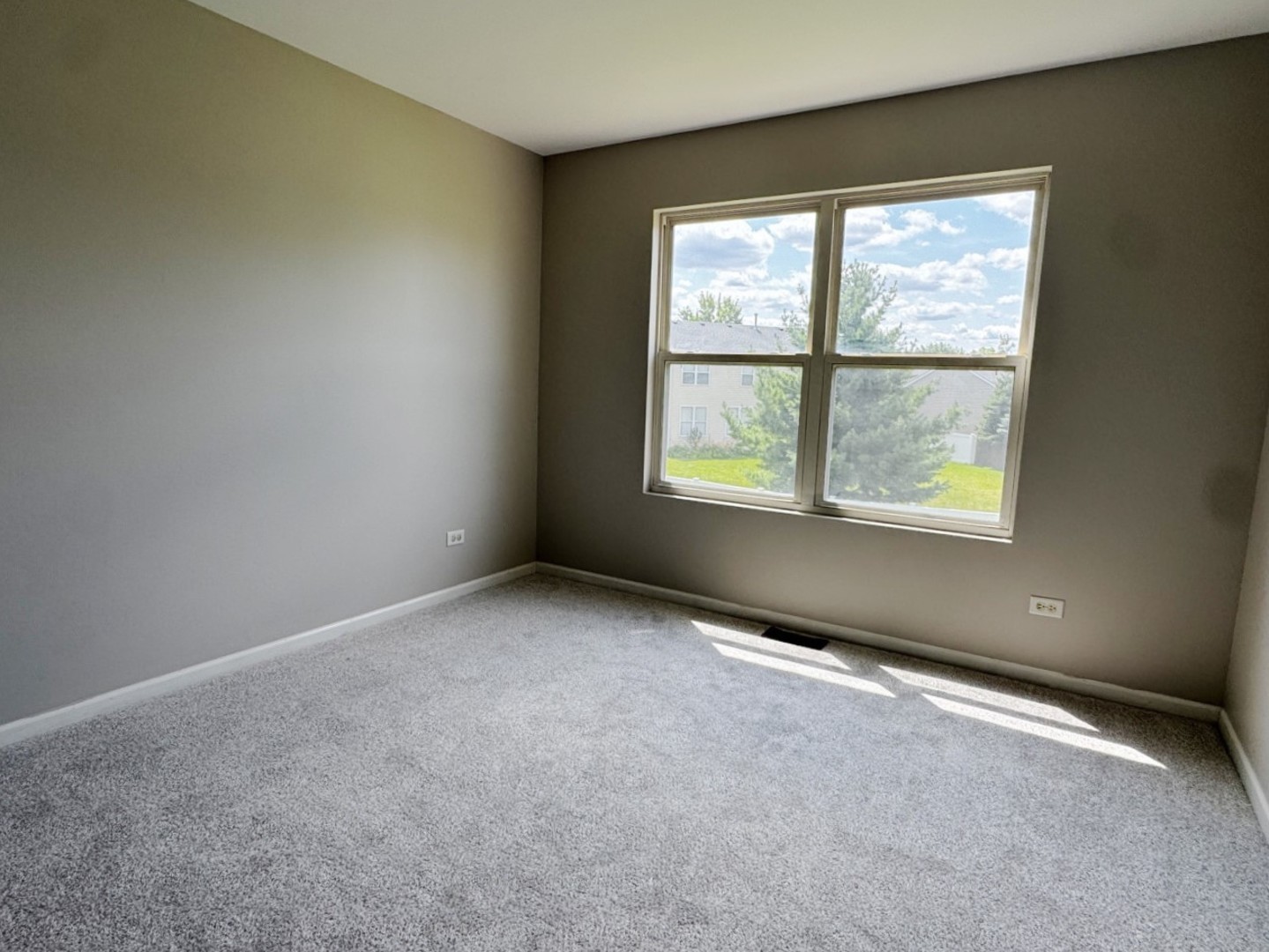 24319 Linden Lane Property Photo 21