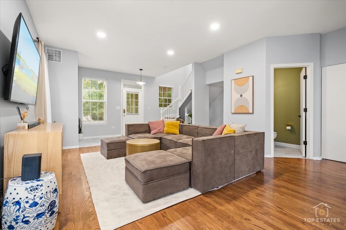 530 Littleton Trail Property Photo 3