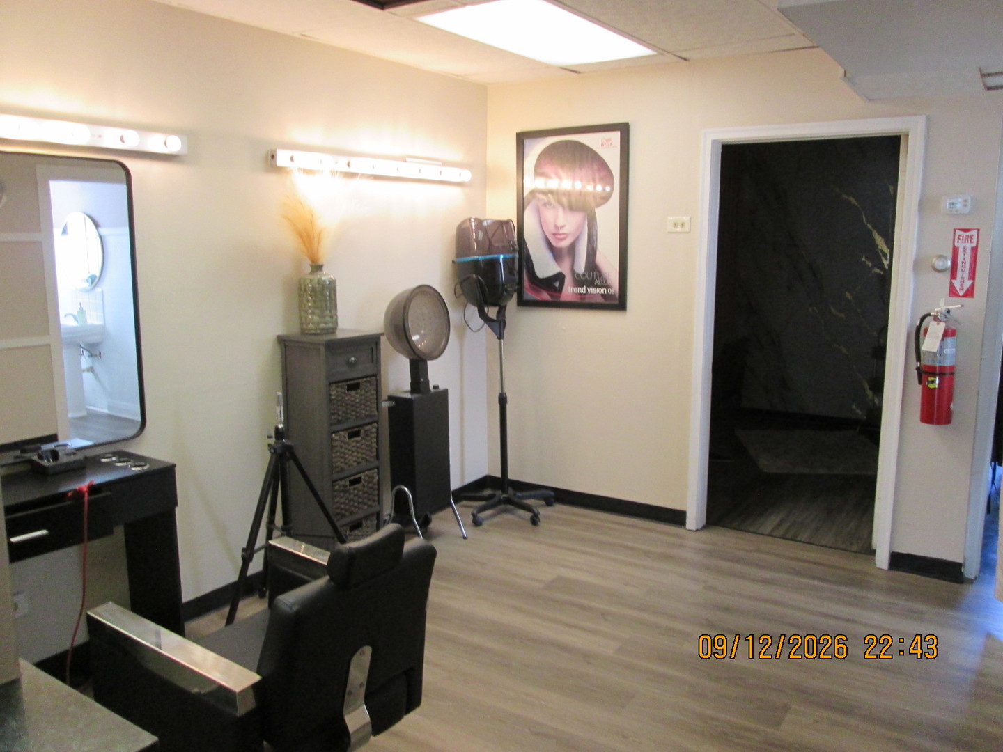 7326 W Irving Park Road Property Photo 11