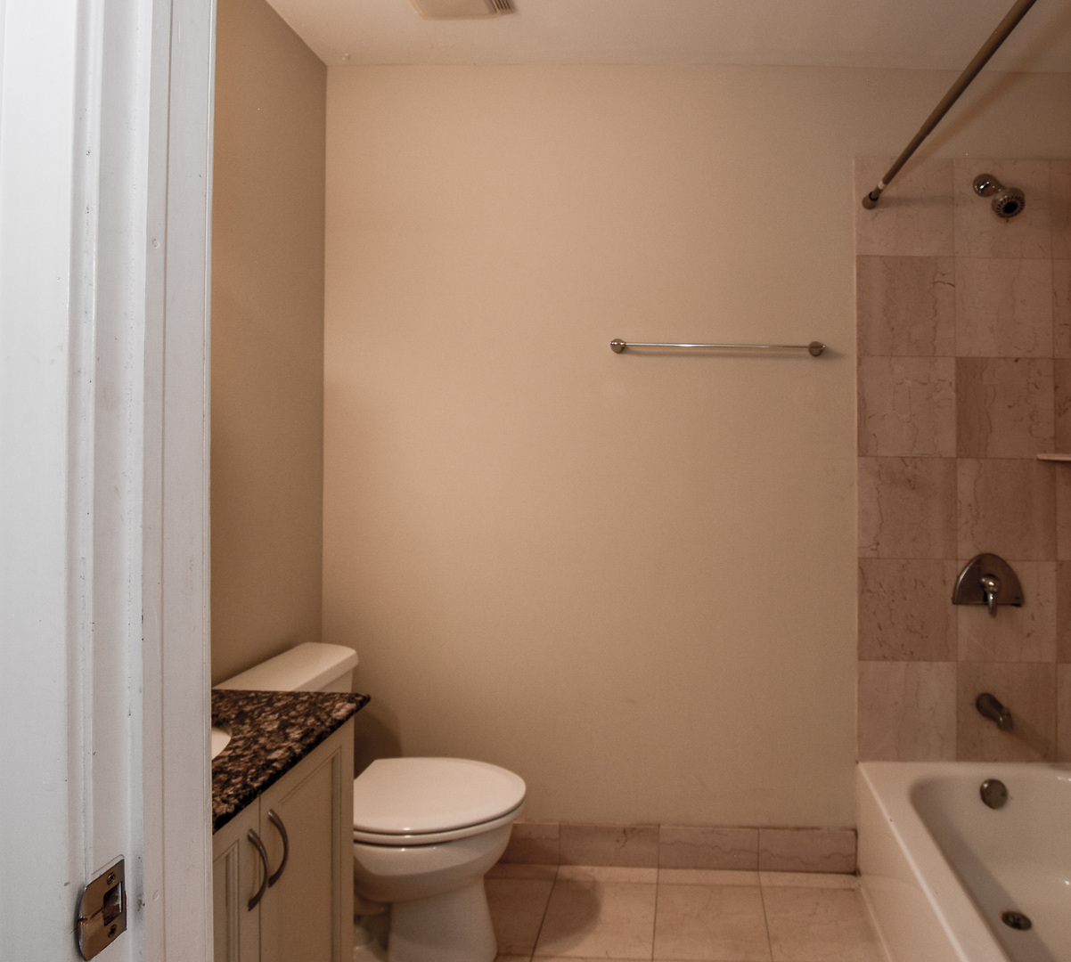 2942 N Lincoln Avenue 3s Property Photo 13