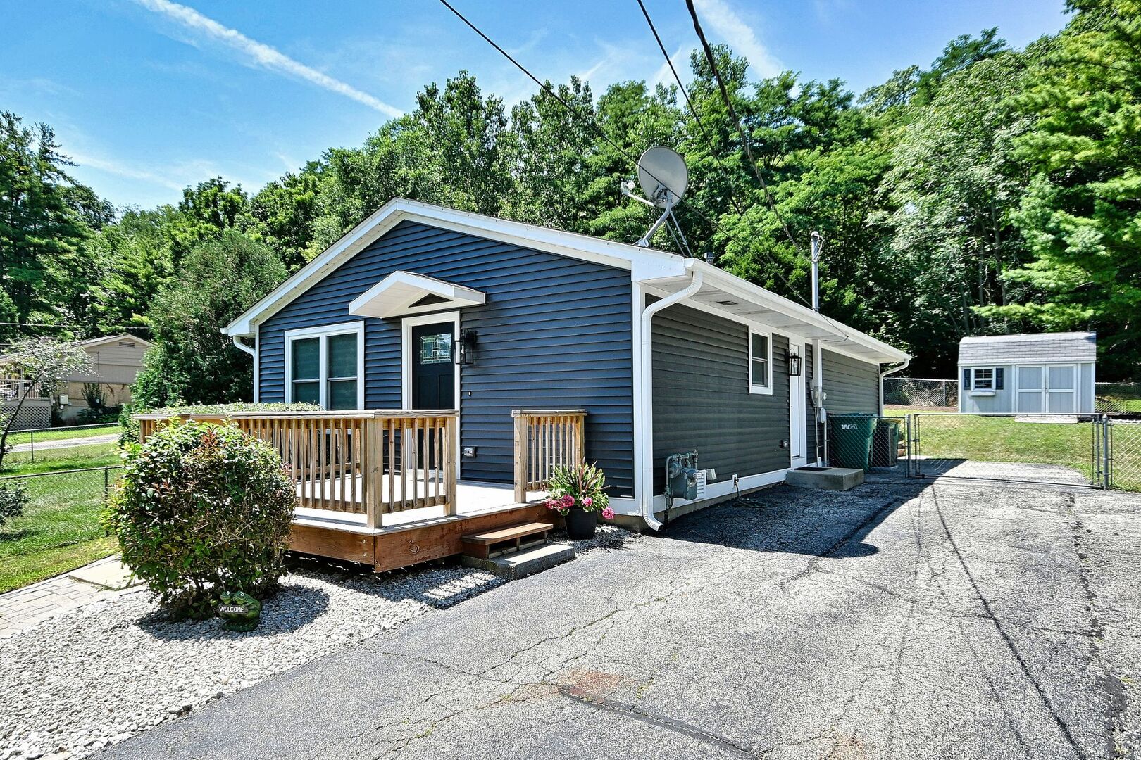 42 S Hickory Avenue Property Photo 2