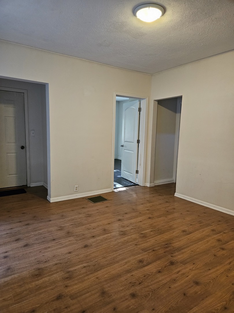105 N 7th Street Property Photo 6