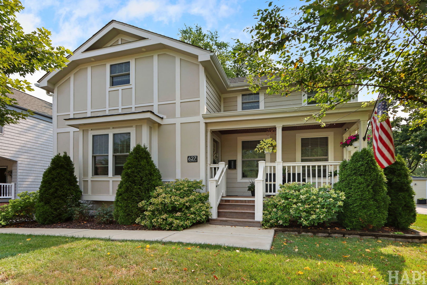 627 N Arlington Heights Road Property Photo 1