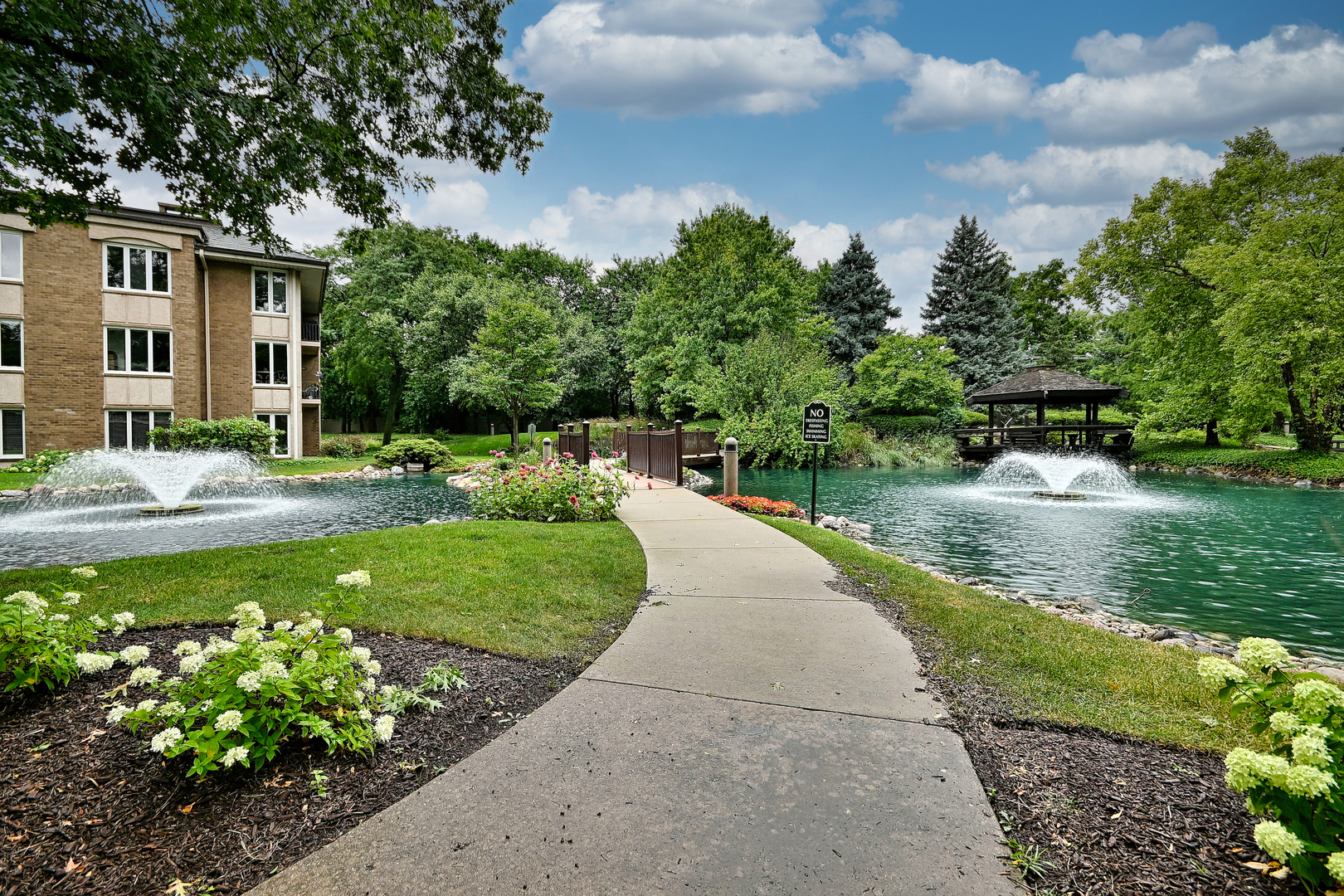 1 Oak Brook Club Drive A309 Property Photo 27