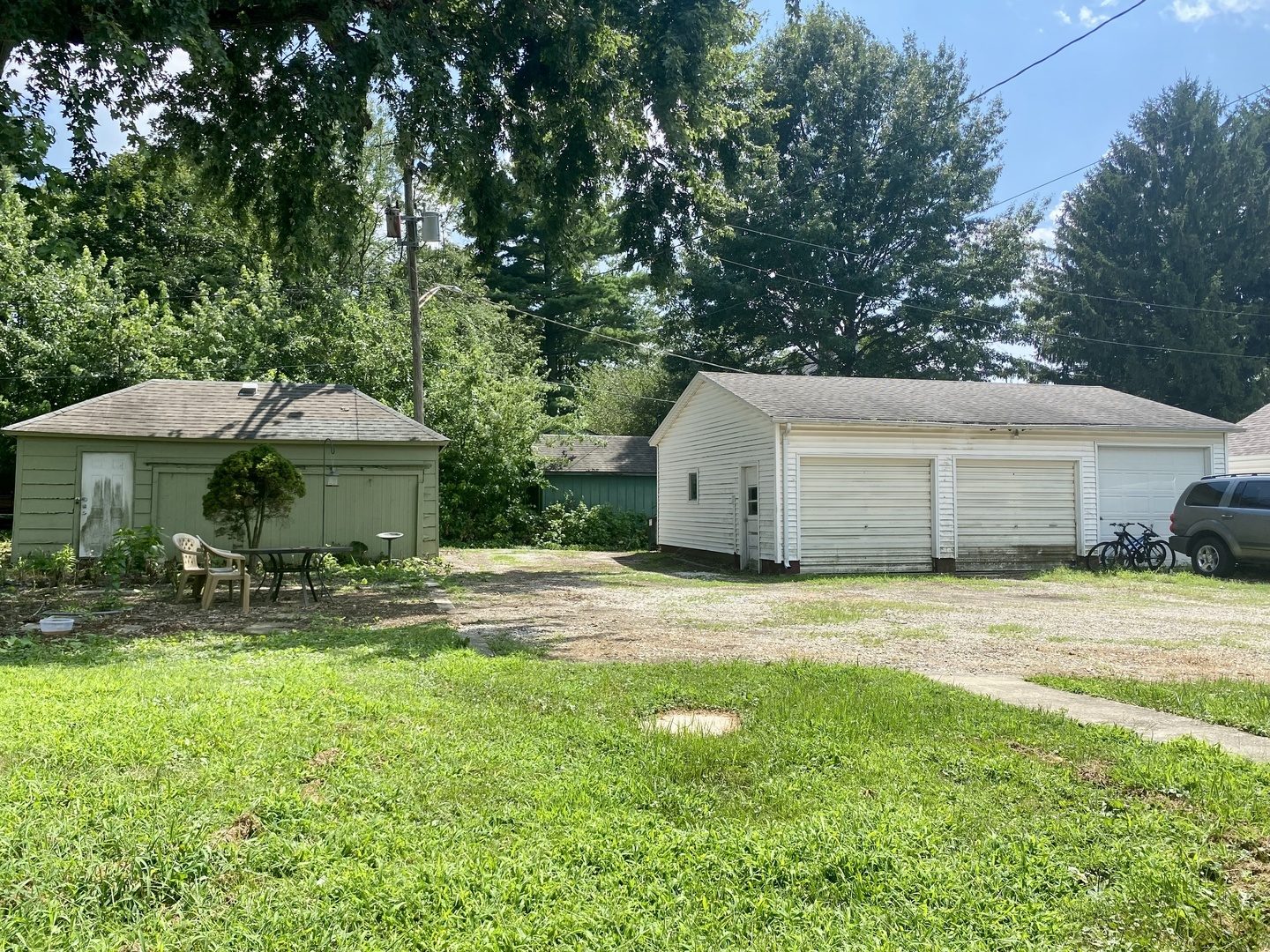 109 W Madison Street Property Photo 3