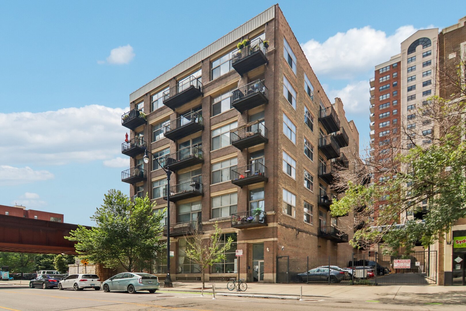 1528 S Wabash Avenue 405 Property Photo 1