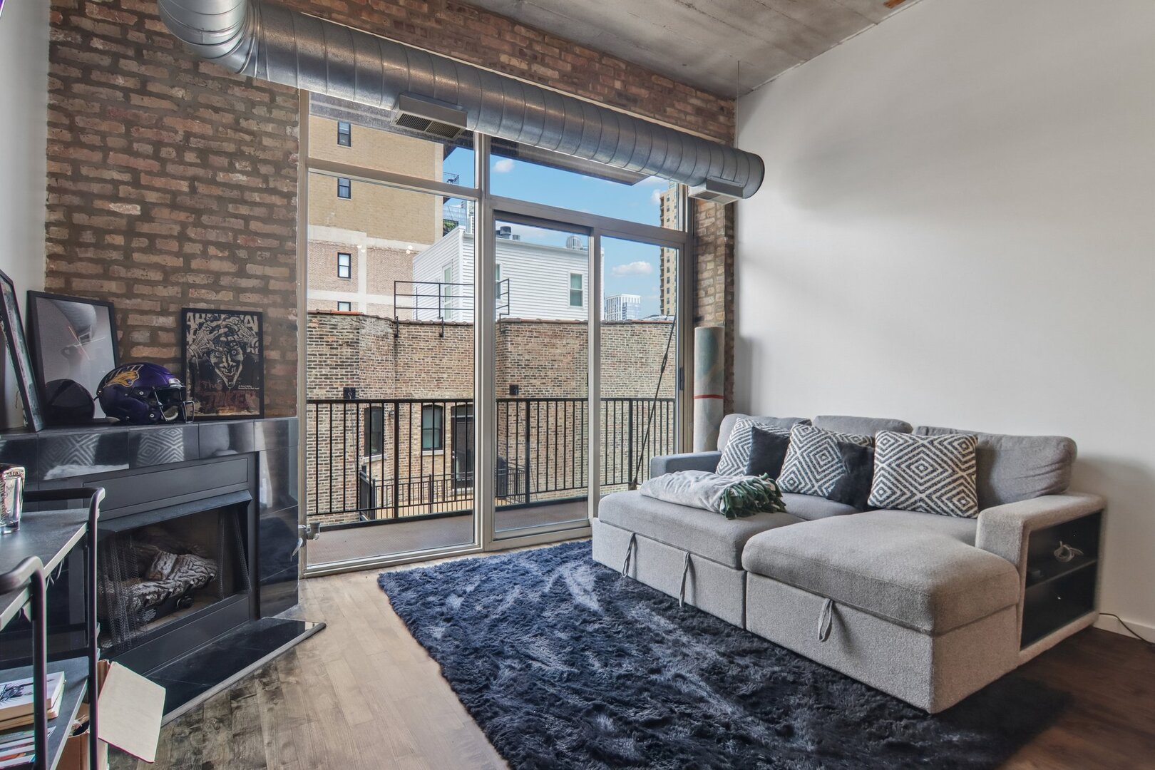 1528 S Wabash Avenue 405 Property Photo 3