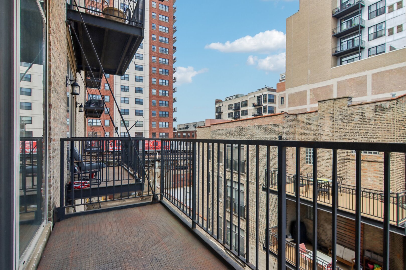 1528 S Wabash Avenue 405 Property Photo 14