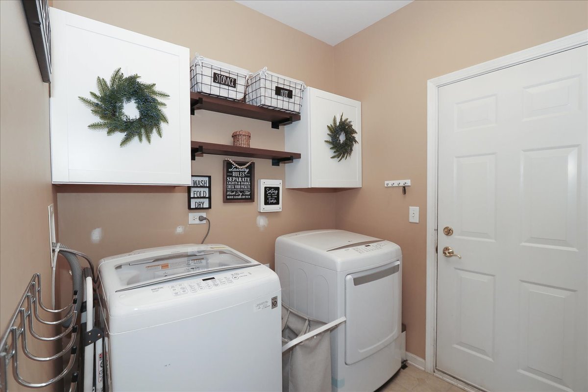 3112 Thunderbird Court Property Photo 18
