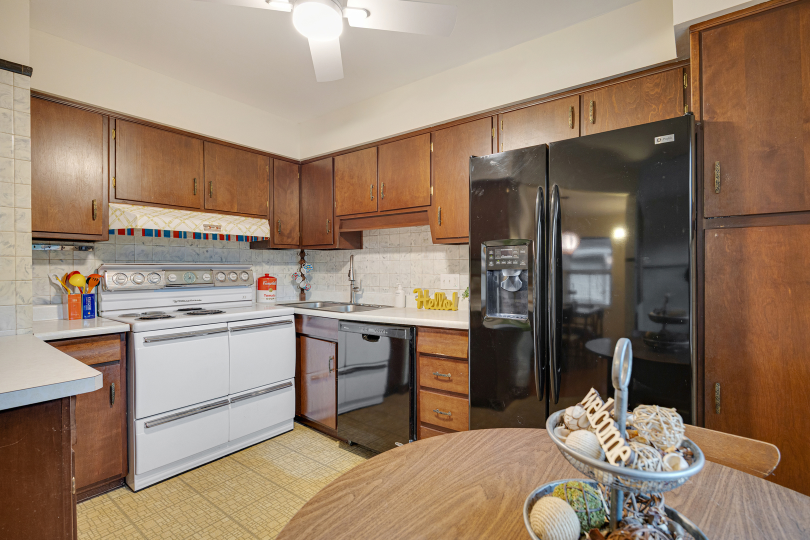 326 E Alden Drive Property Photo 11