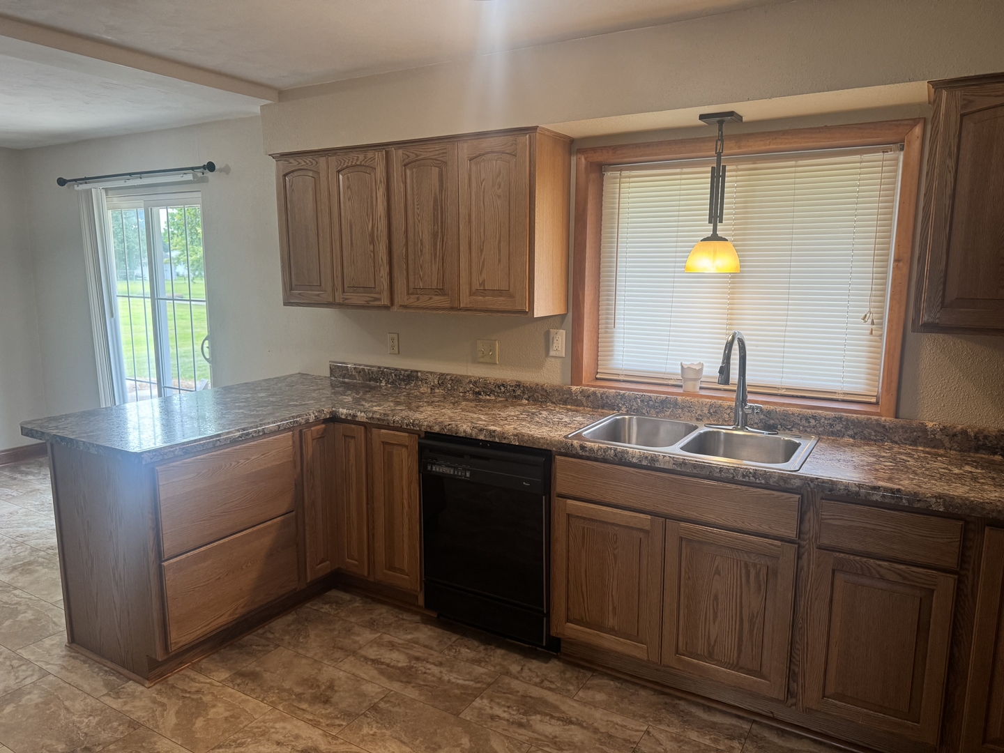507 W Jefferson Avenue Property Photo 9