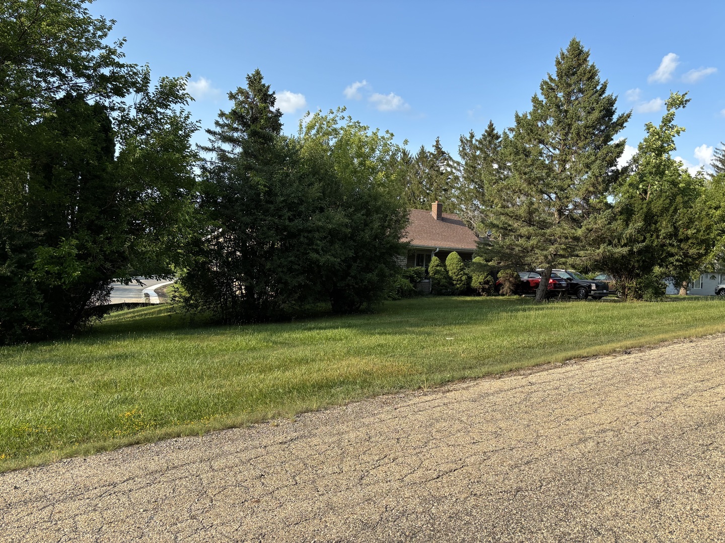 140 E Acre Court Property Photo 4