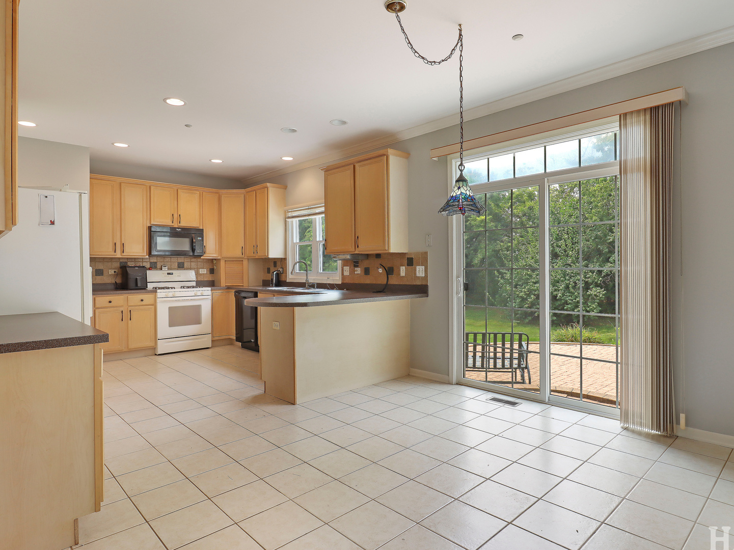 8032 Connor Drive Property Photo 6
