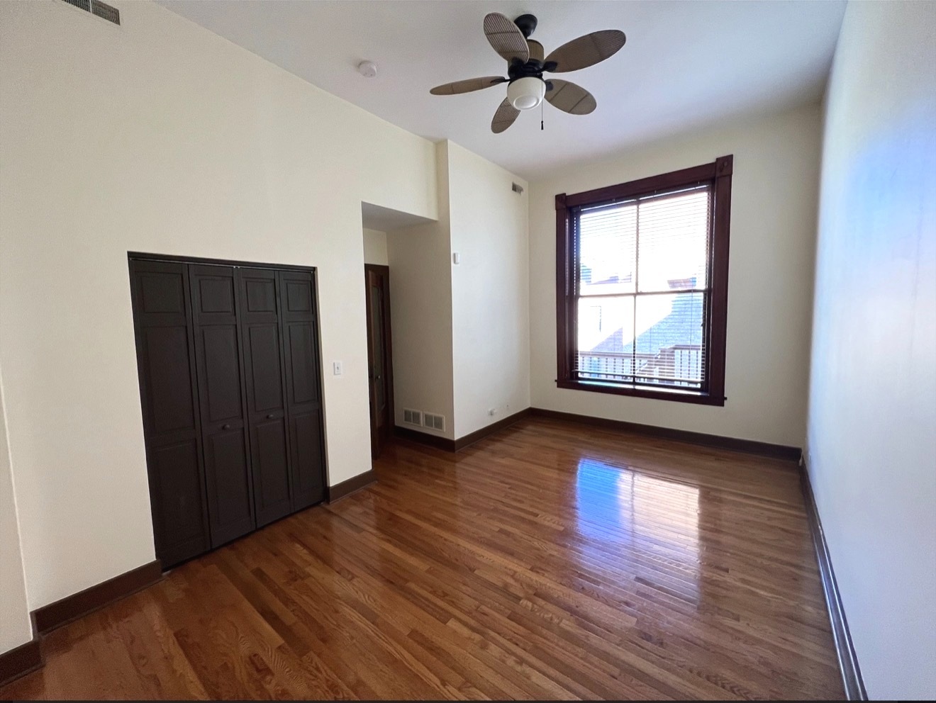 26 E Downer Place Property Photo 20