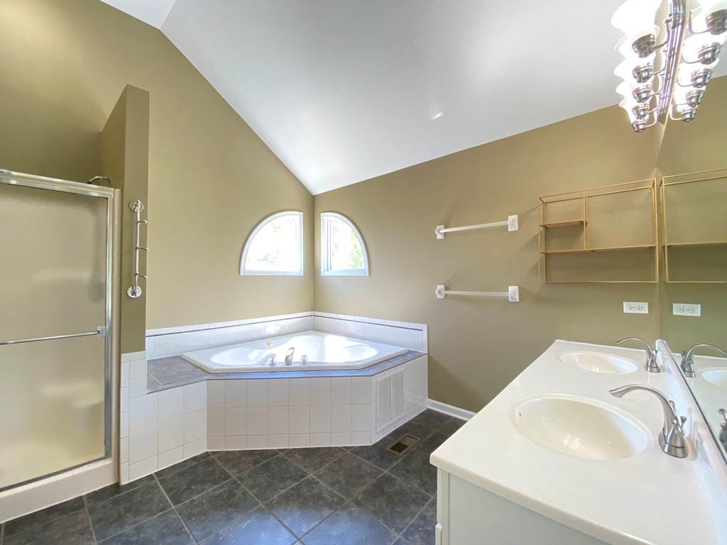 720 Kendridge Court Property Photo 30
