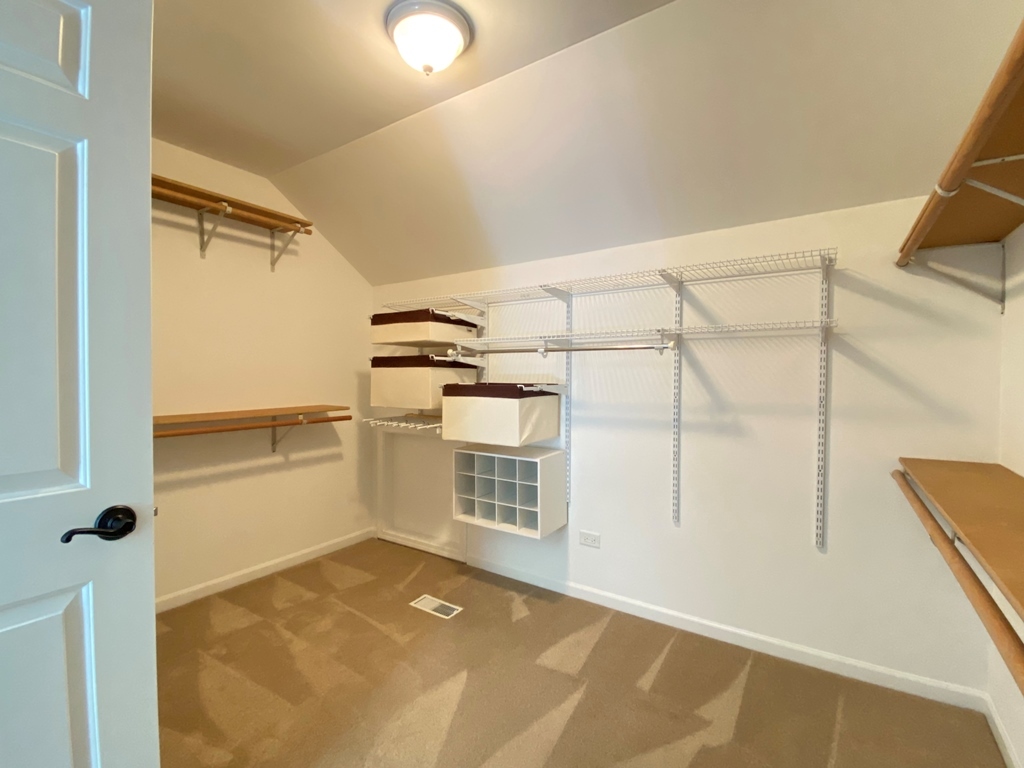 720 Kendridge Court Property Photo 32