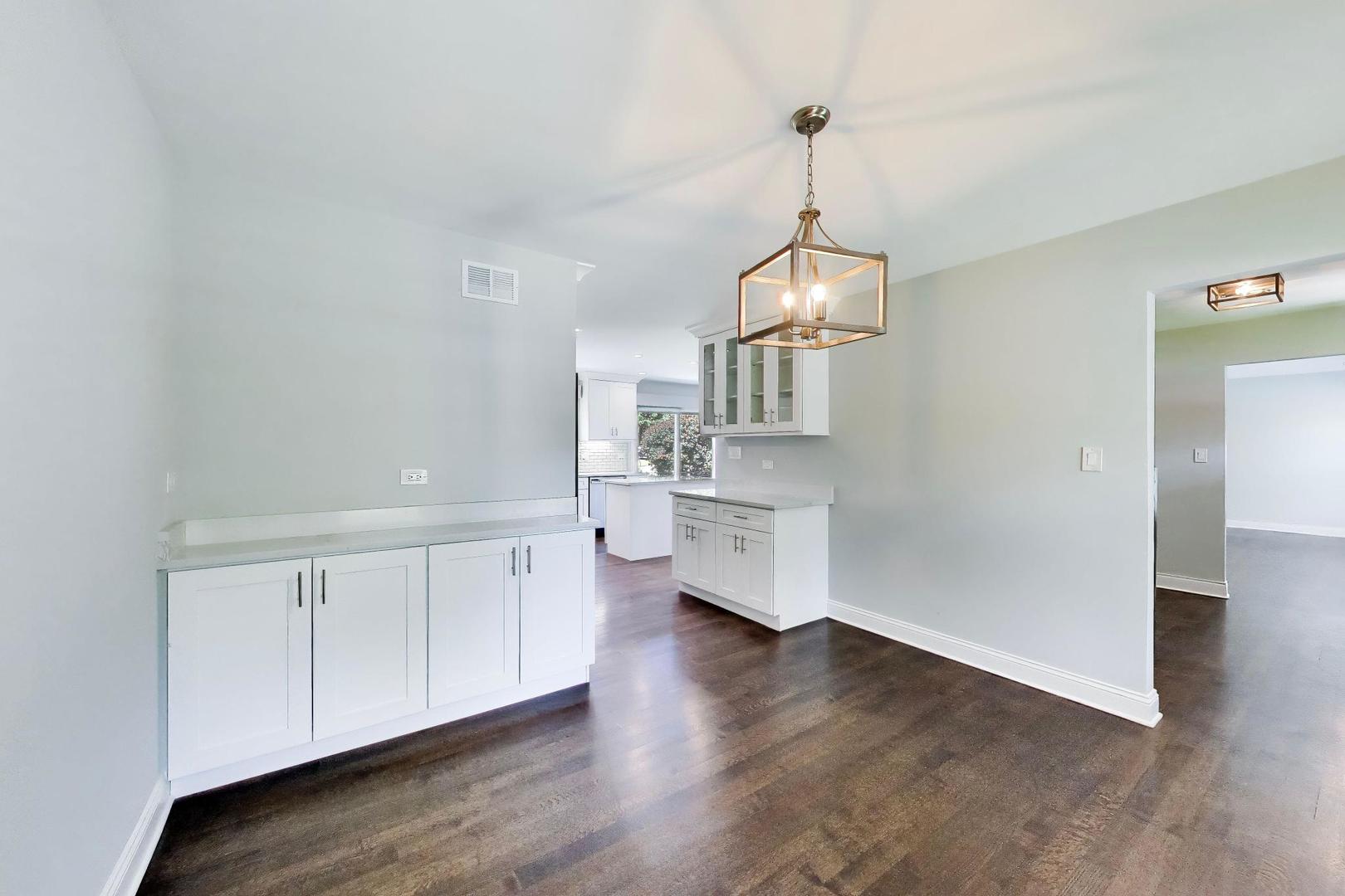 5502 Groveside Lane Property Photo 10