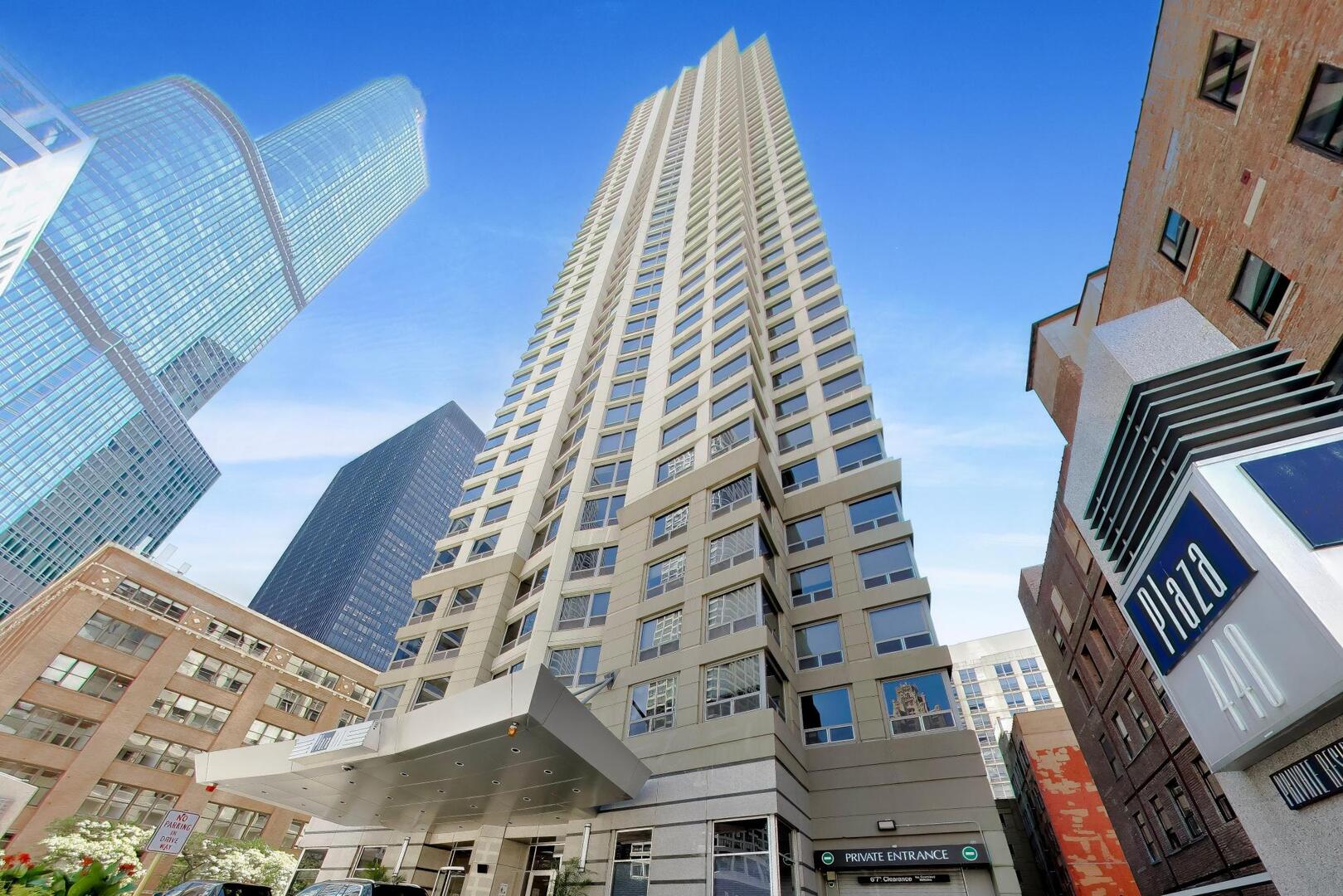 440 N Wabash Avenue 4610 Property Photo 1