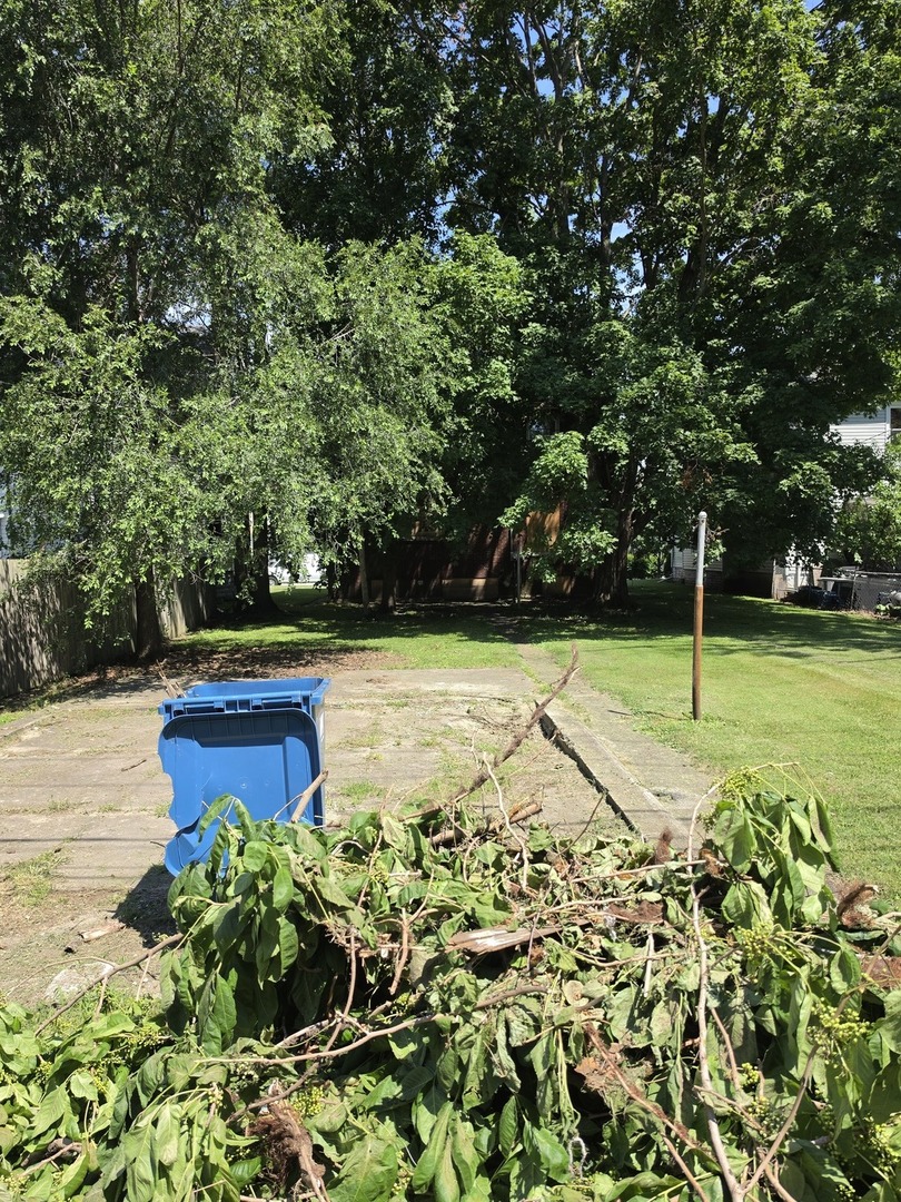 431 S Harrison Avenue Property Photo 8