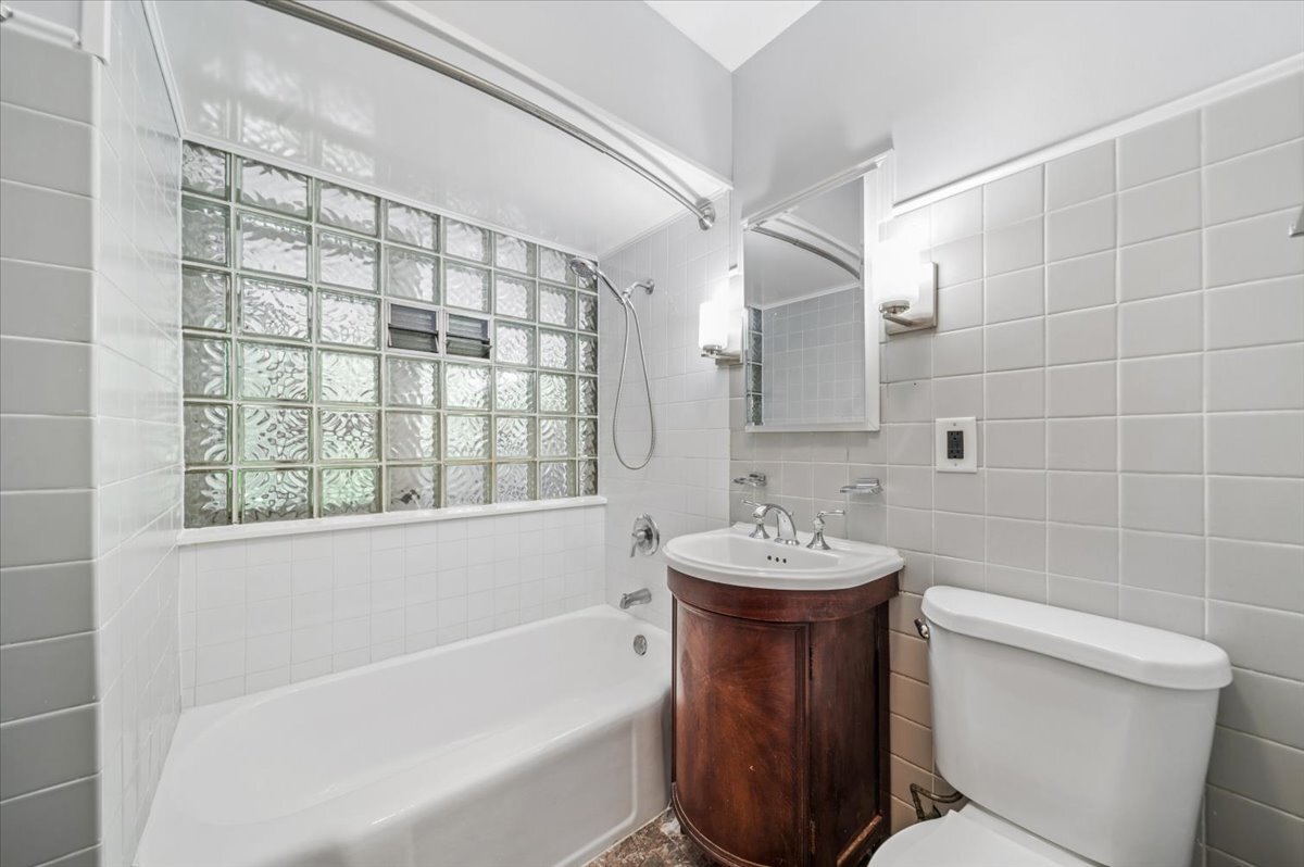 2444 183rd Street Property Photo 15