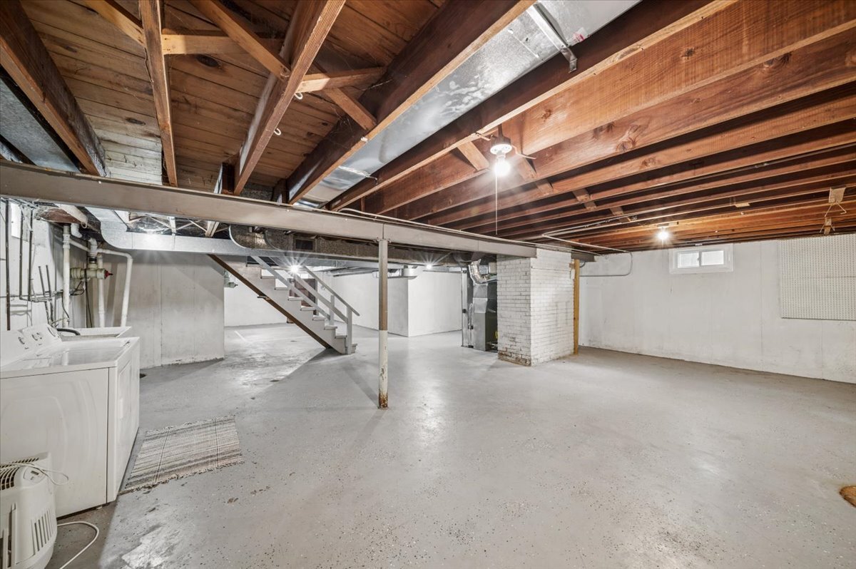 2444 183rd Street Property Photo 17
