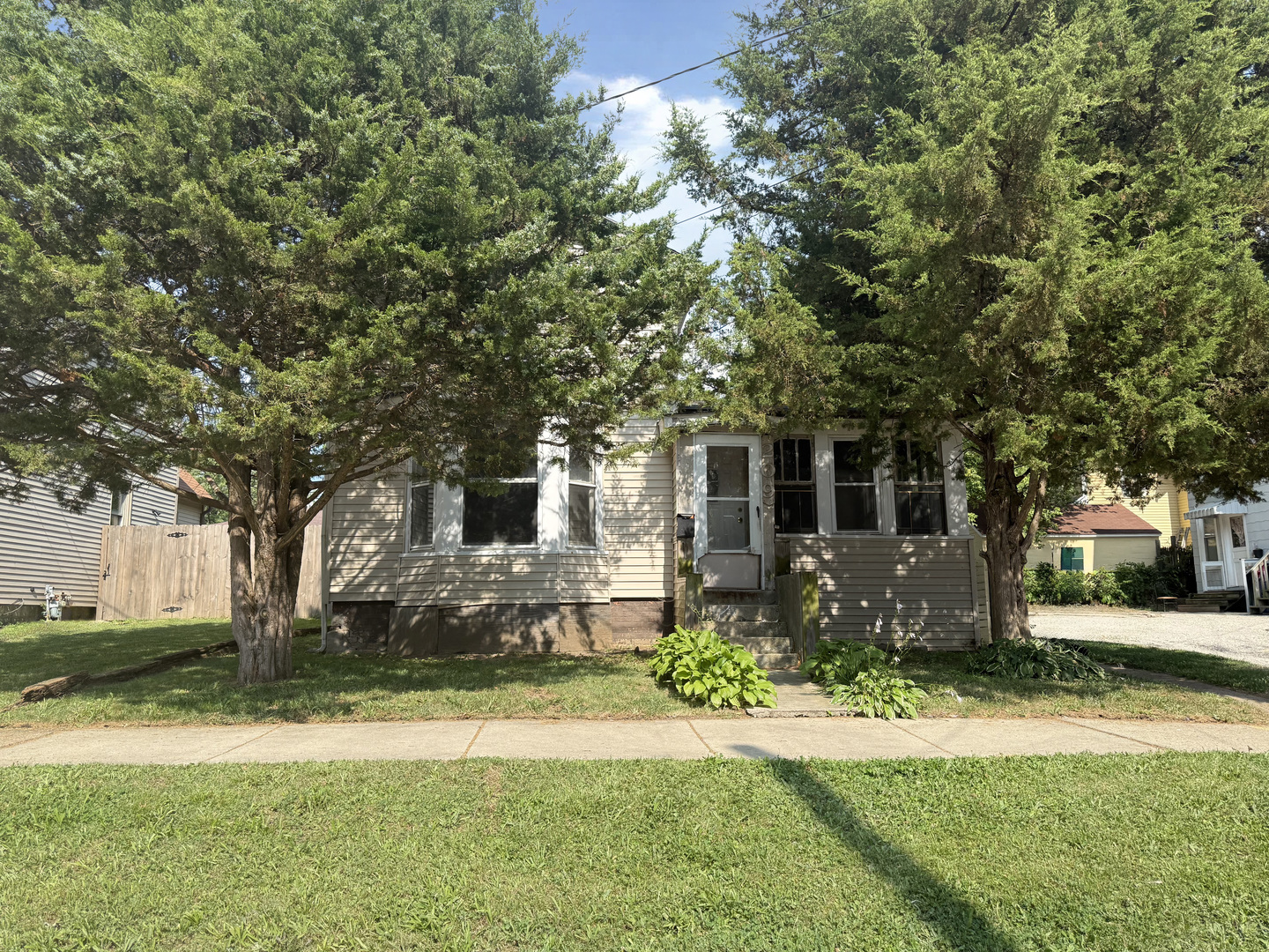 209 Sherman Place