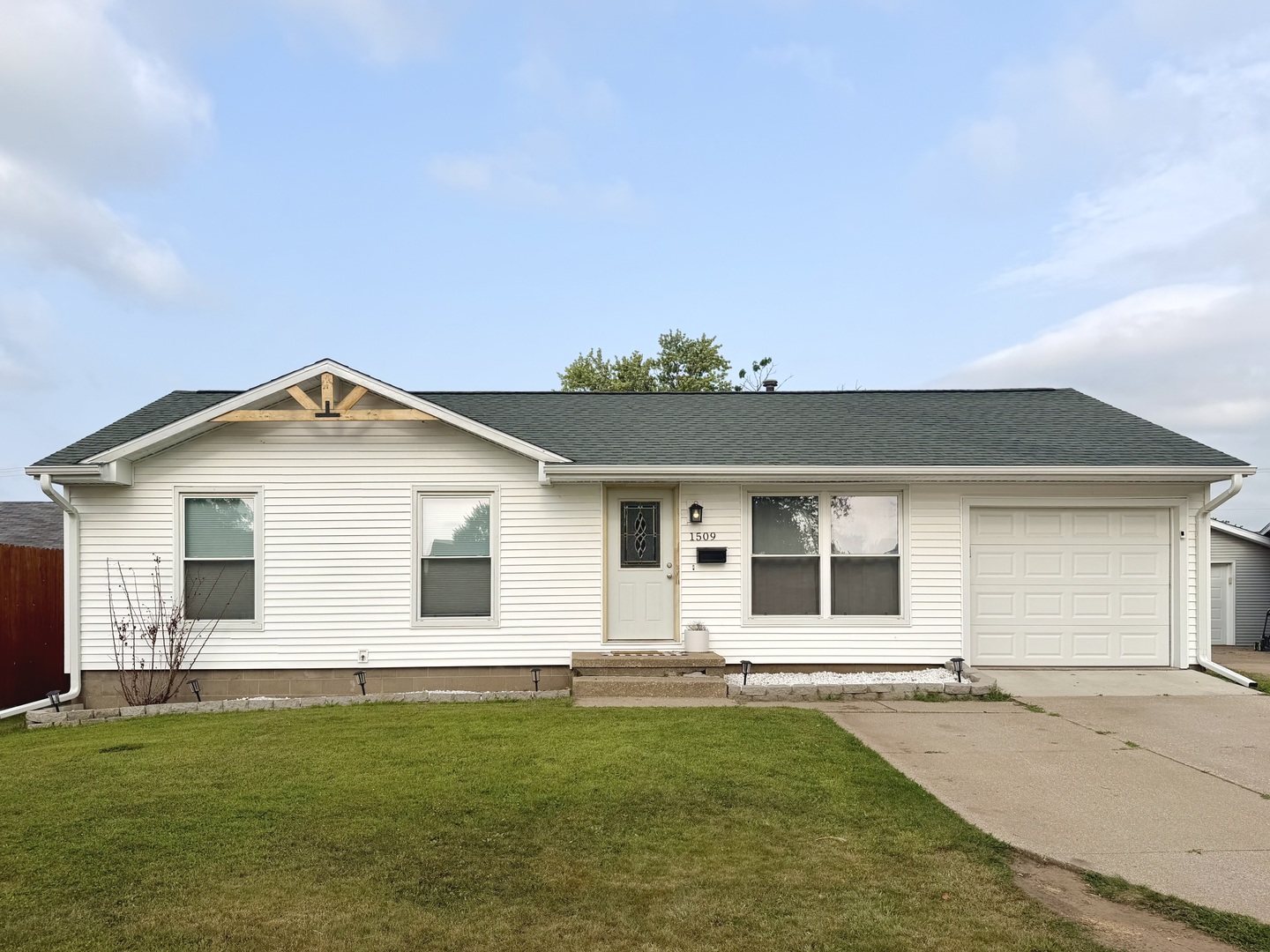 1509 6th Avenue Property Photo 1