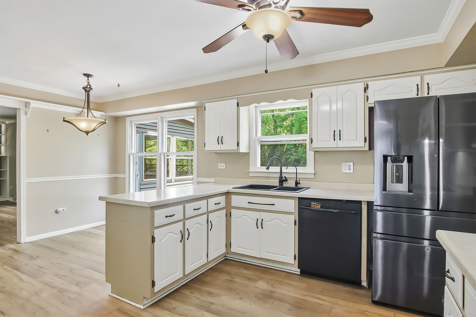 6710 Connecticut Trail Property Photo 4