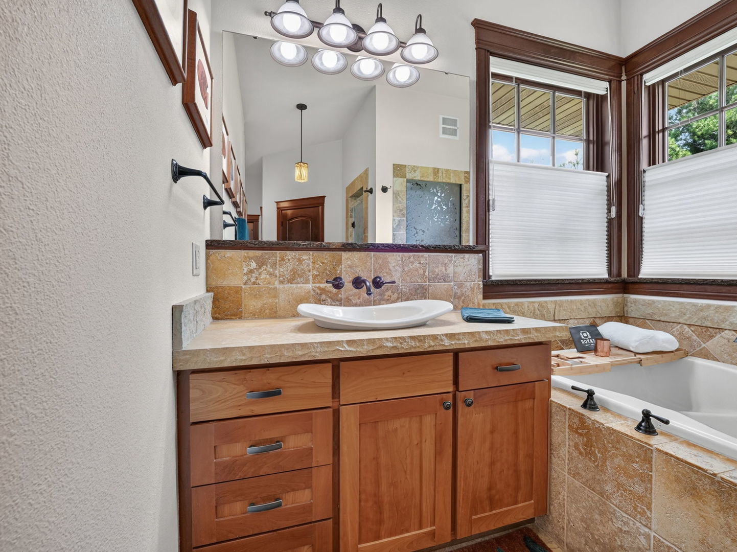 6871 Montague Road Property Photo 18