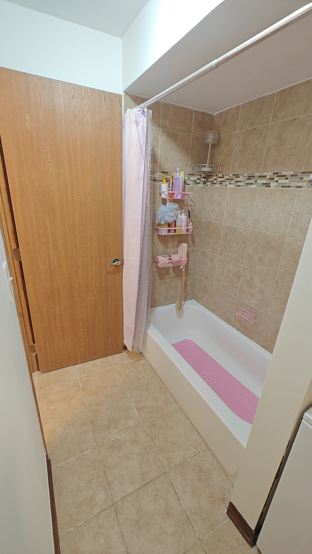 2713 Northcreek Drive 2204 Property Photo 12