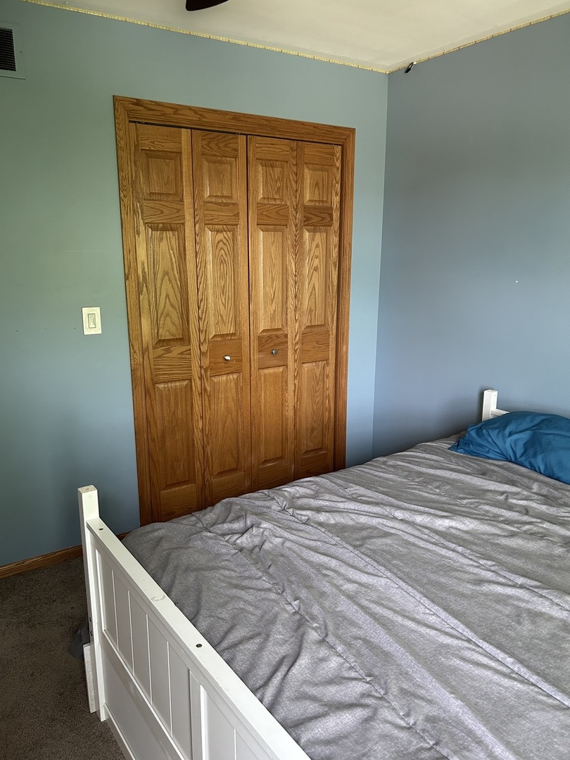 1910 Parkside Drive Property Photo 10