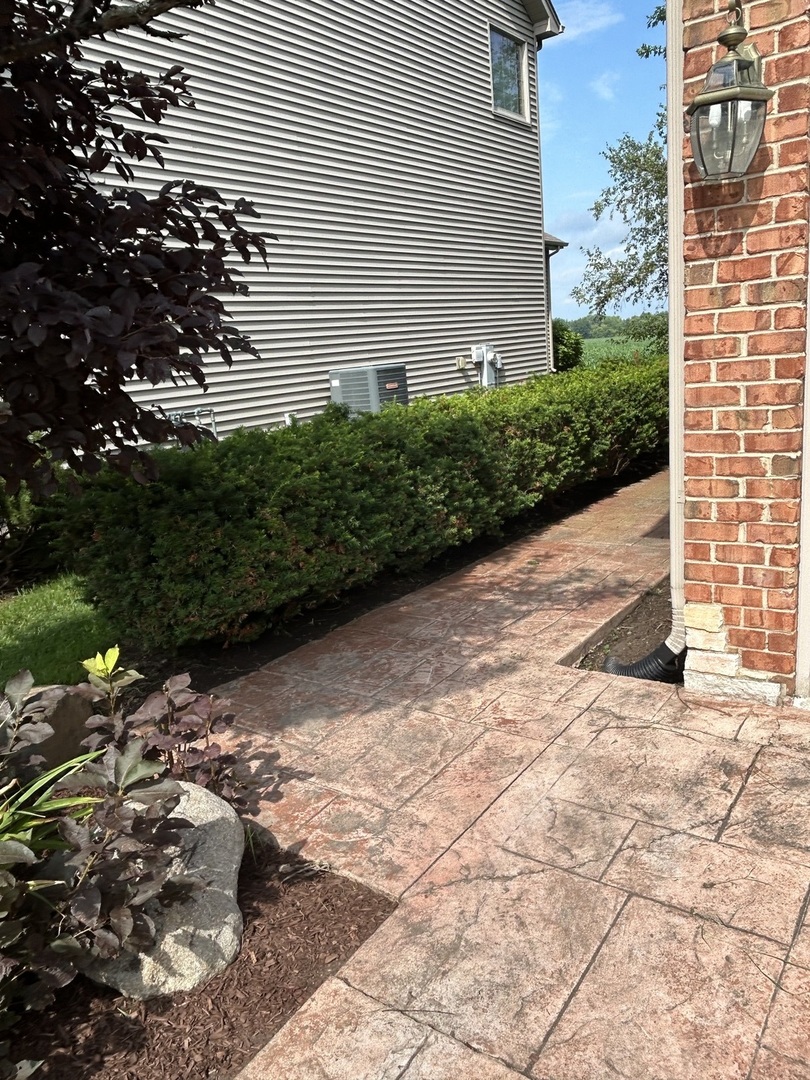 1910 Parkside Drive Property Photo 27