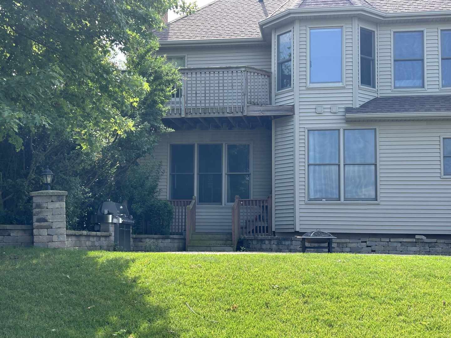 1910 Parkside Drive Property Photo 30