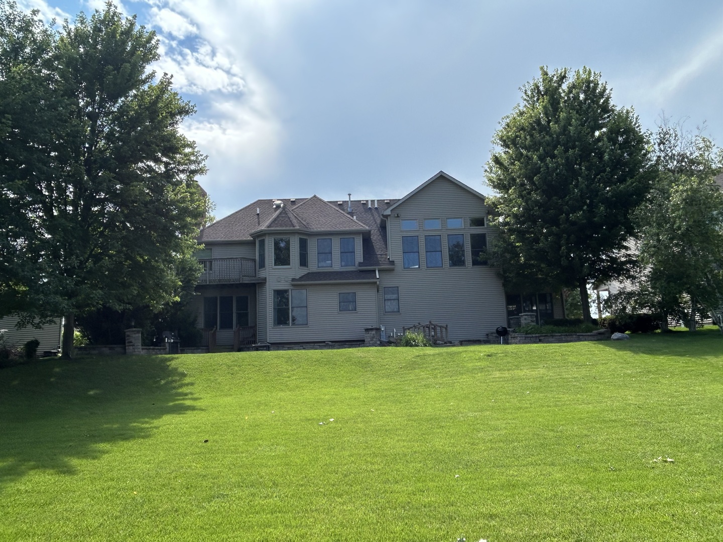 1910 Parkside Drive Property Photo 32