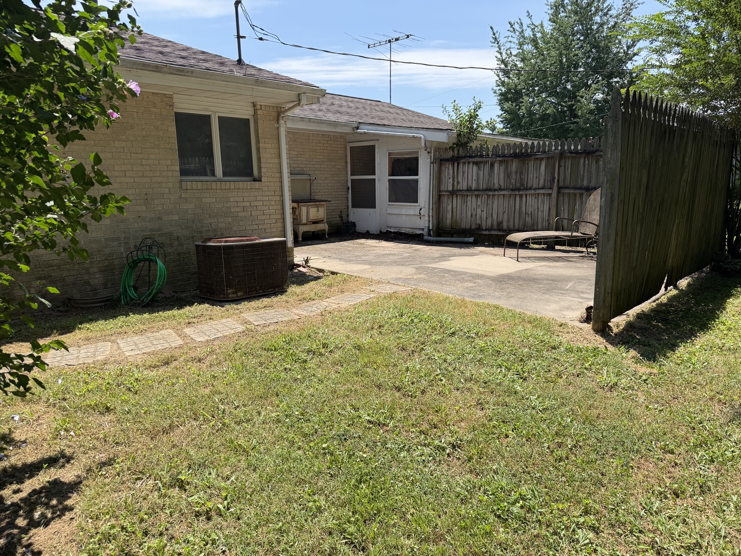 501 Broadway Street Property Photo 4