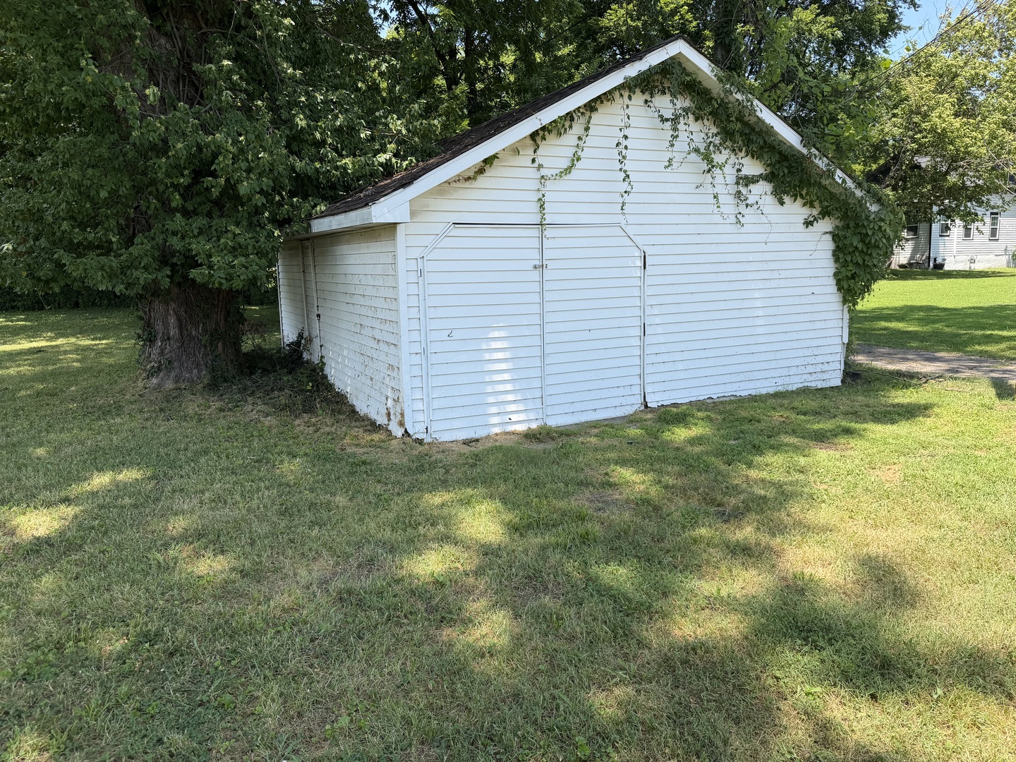 501 Broadway Street Property Photo 6