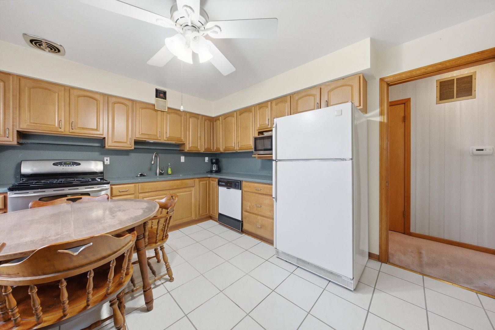 1944 Gardner Road Property Photo 9