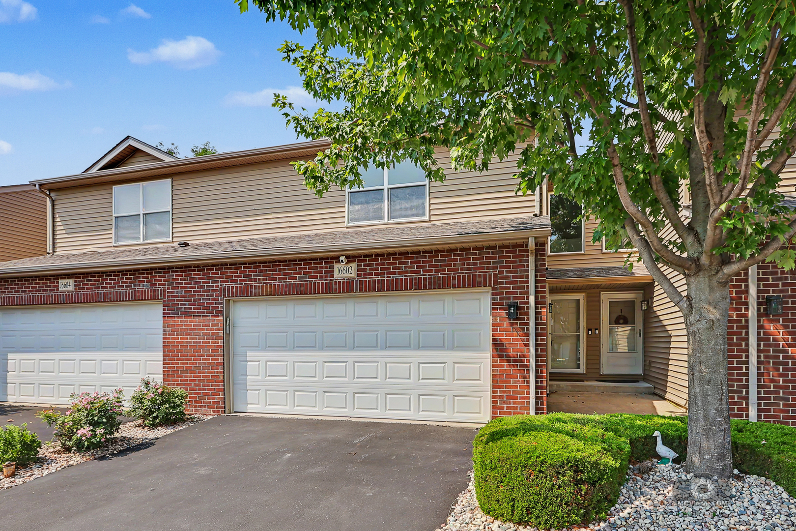 16602 Willow Walk Drive Property Photo 1
