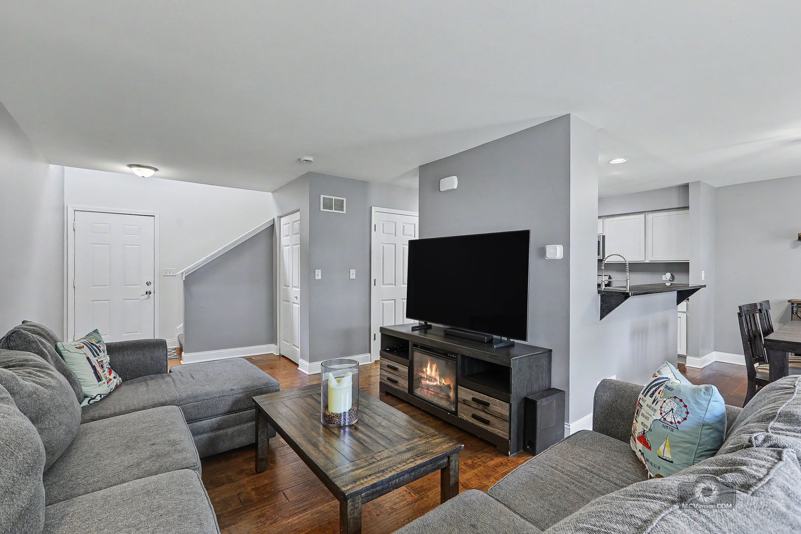 16602 Willow Walk Drive Property Photo 6