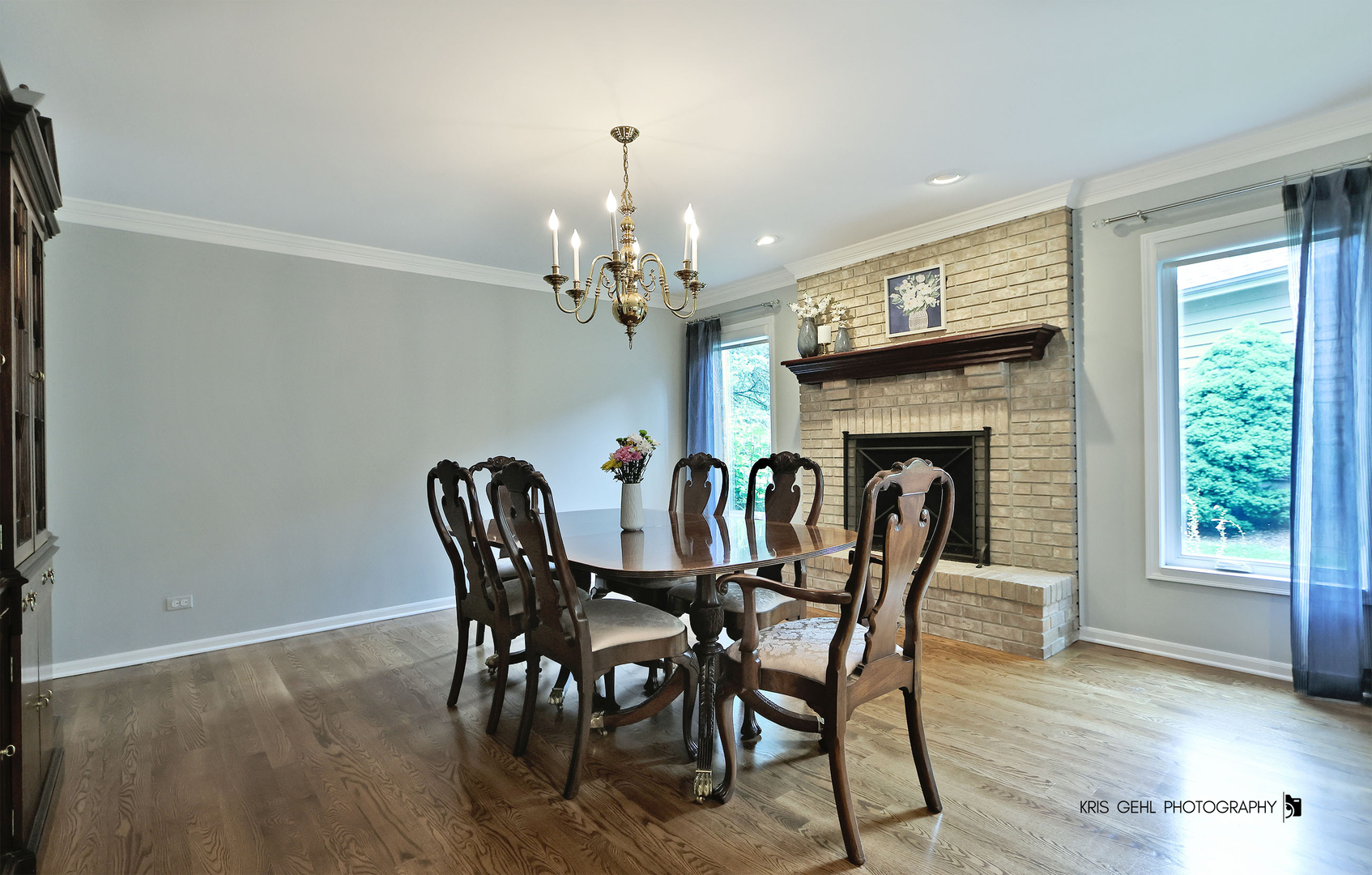 2727 Downing Court Property Photo 4
