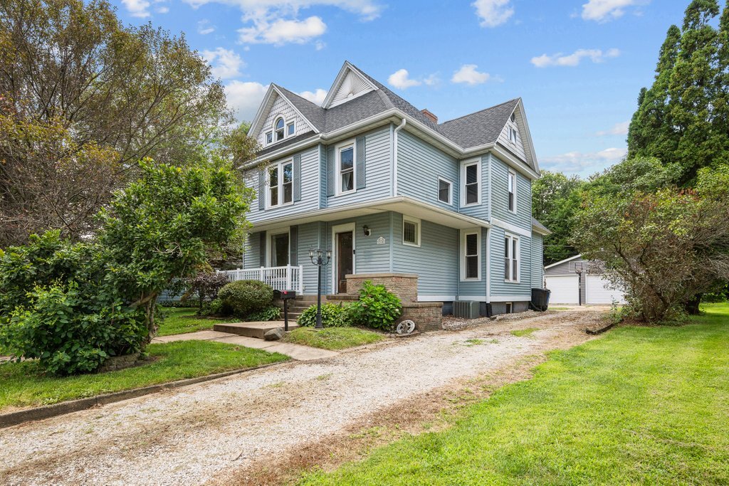 210 N 6th Street