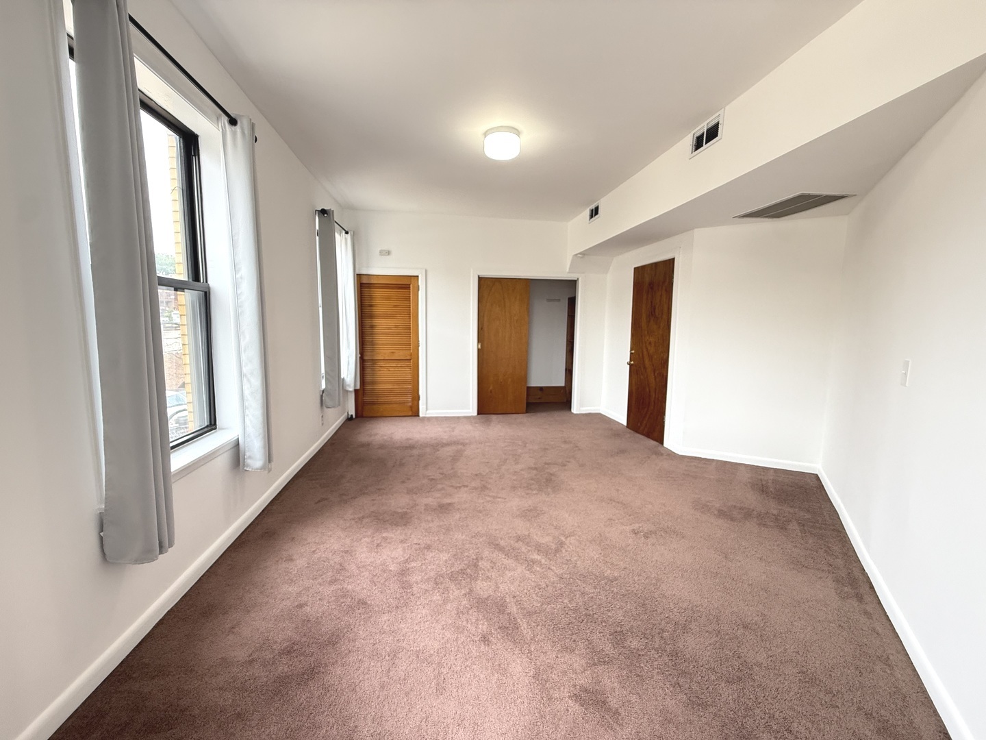 1524 W Jarvis Avenue 2b Property Photo 7