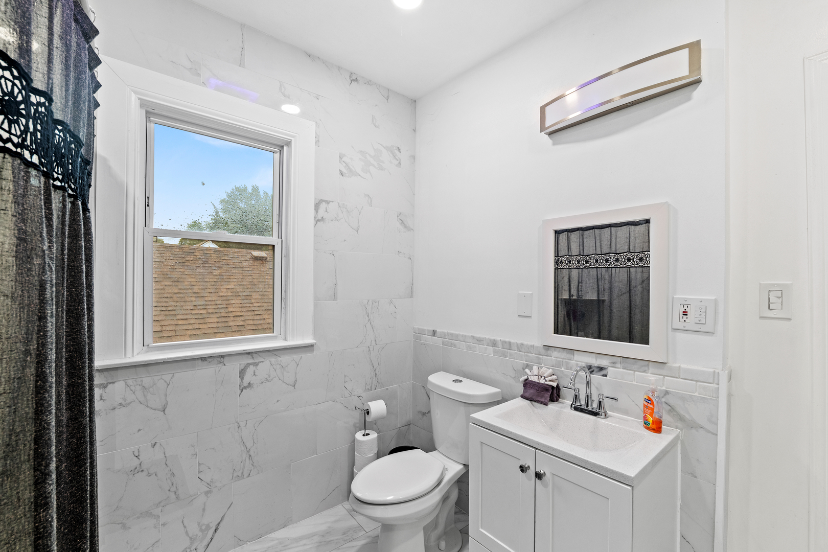 1742 W 106th Street Property Photo 16