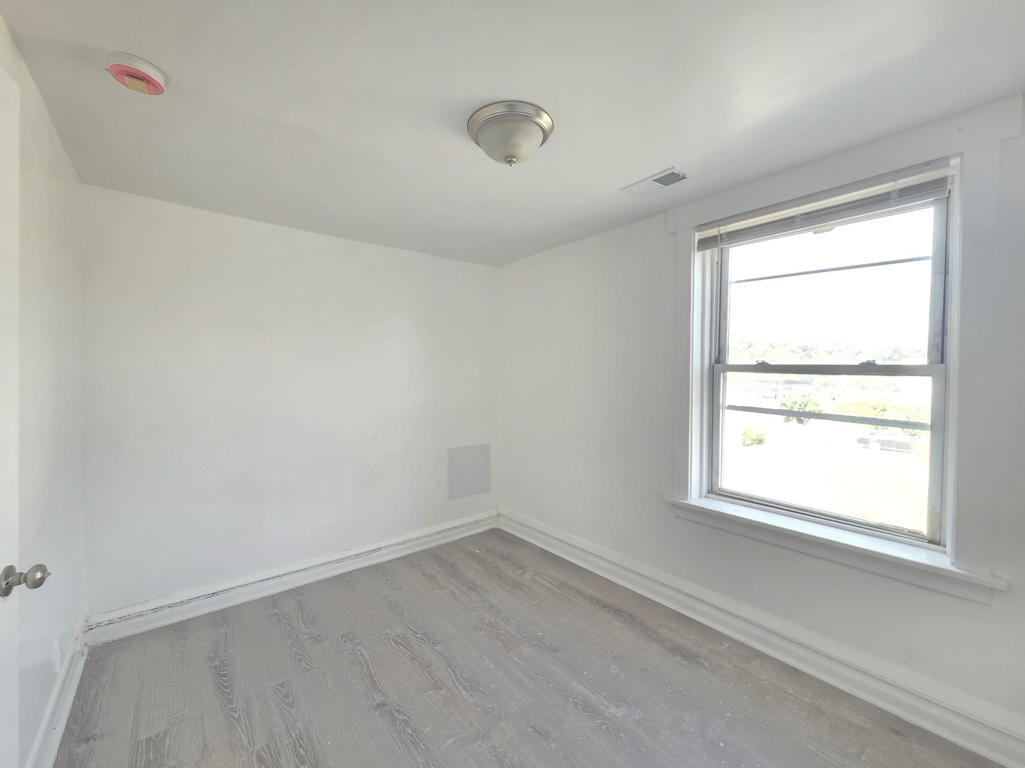 1943 W 63rd Street 2 Property Photo 19