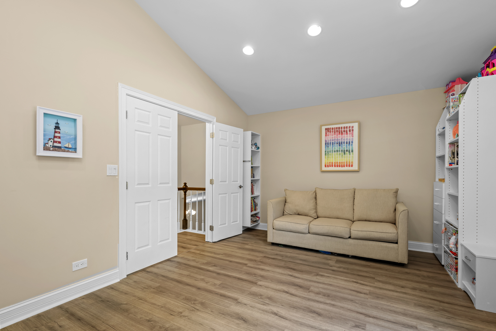 1316 W Meade Lane Property Photo 18