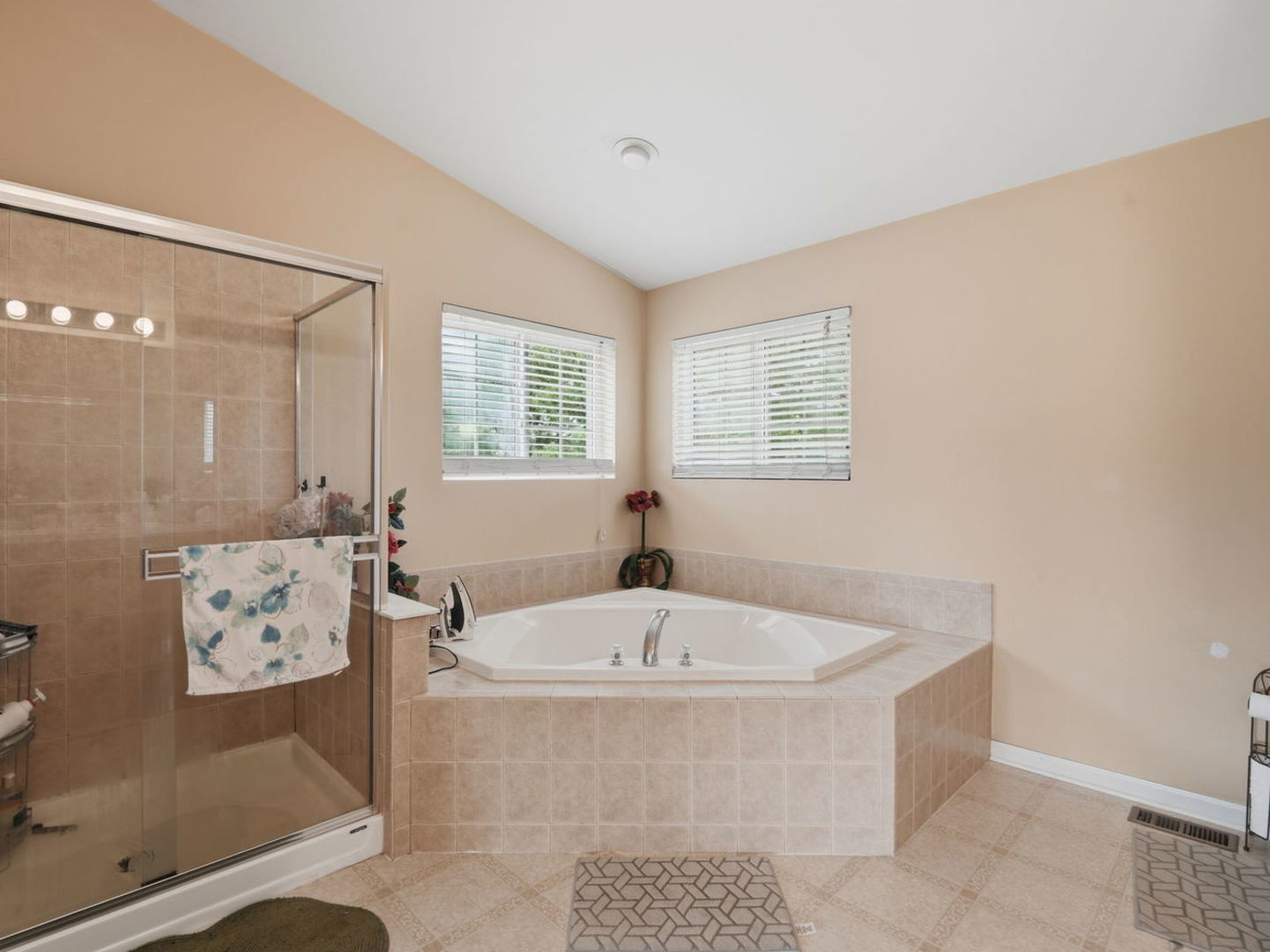 3 Claridge Court Property Photo 29