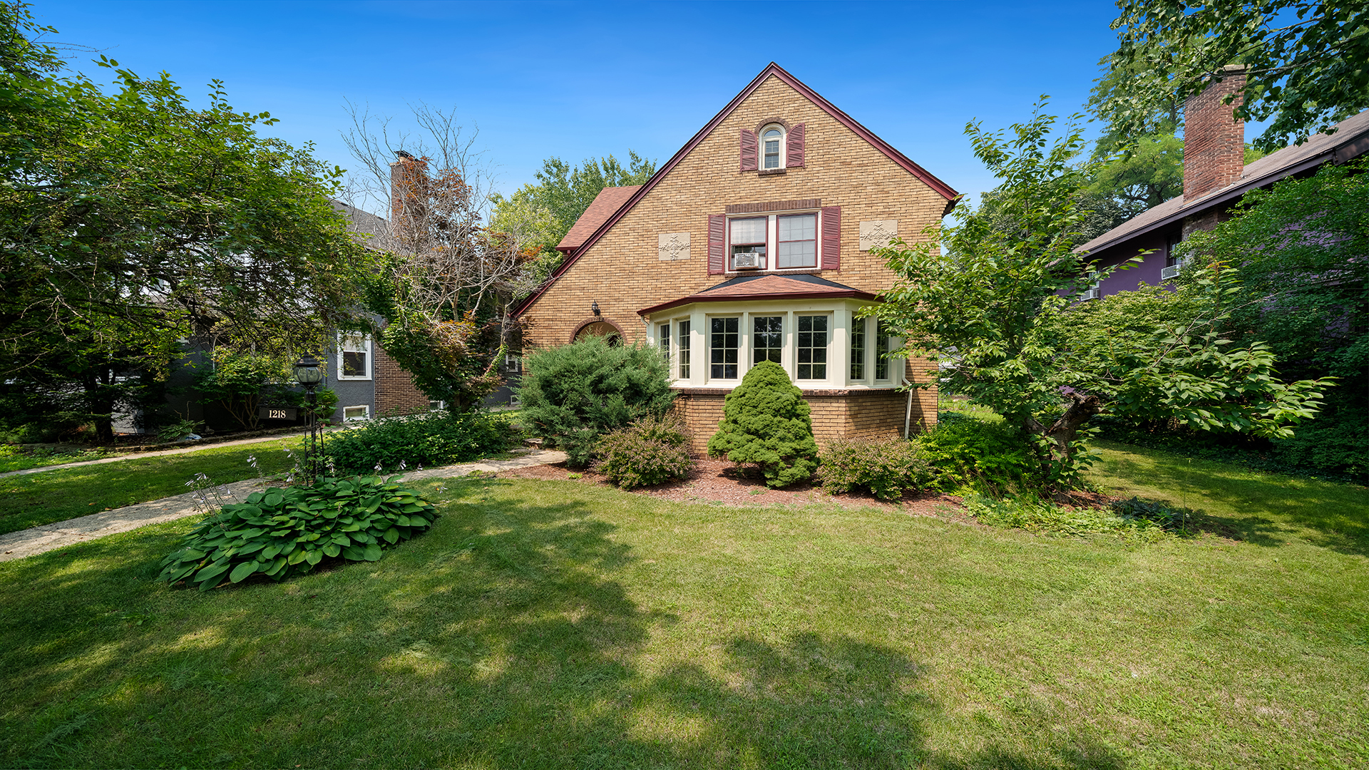1218 Harlem Boulevard Property Photo 2