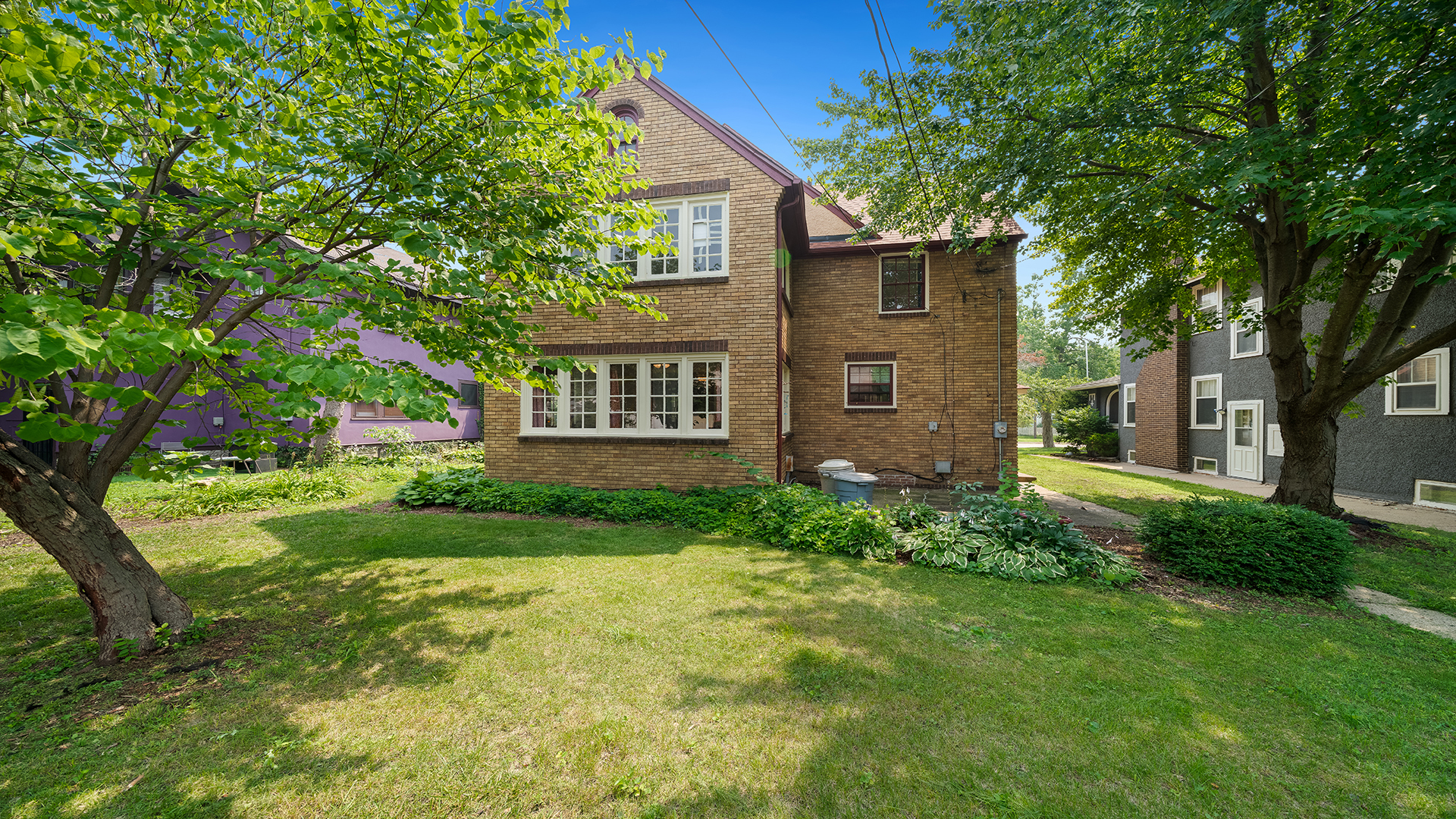 1218 Harlem Boulevard Property Photo 4