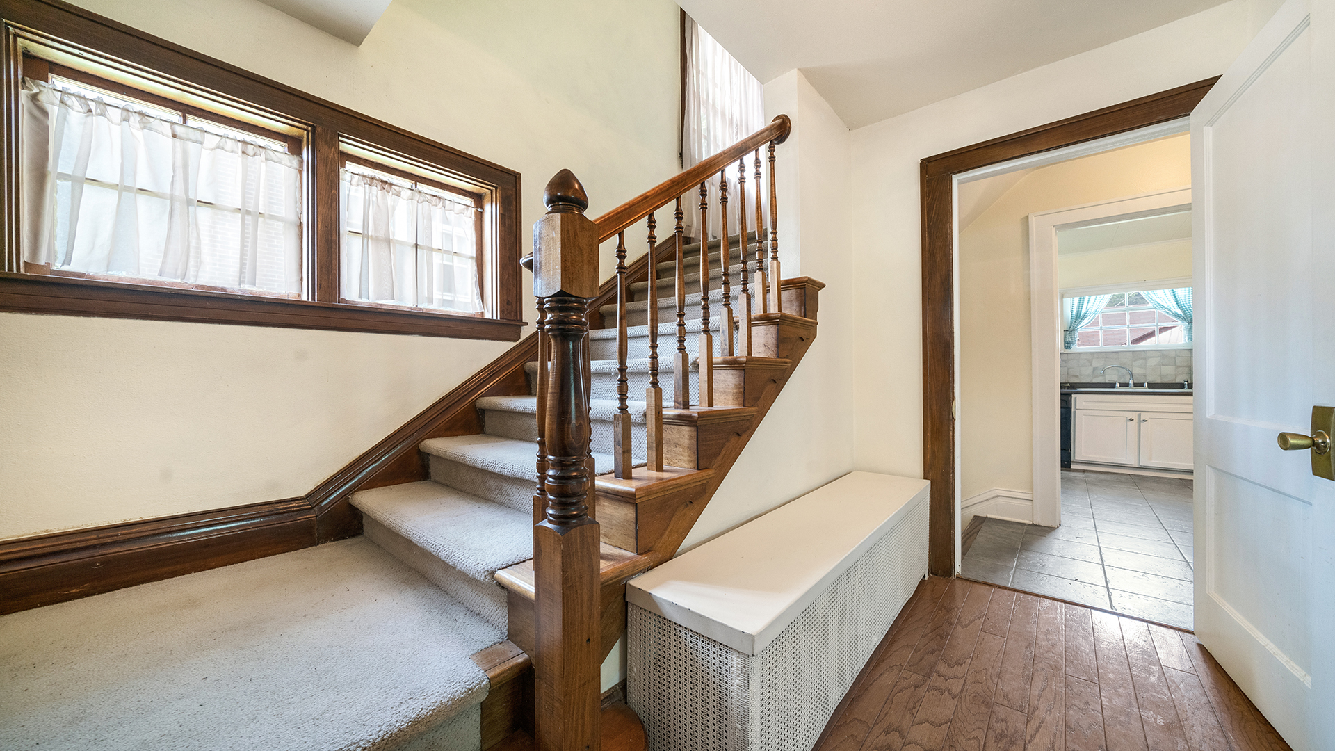 1218 Harlem Boulevard Property Photo 9